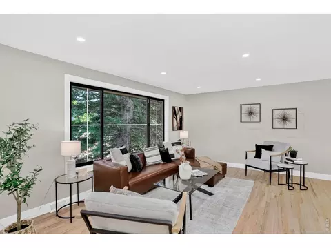 Living - 3310 Heidelberg Dr, Boulder, CO 80305 photo 2 of 3