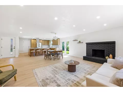 2126 S Yarrow St, Lakewood, CO 80227