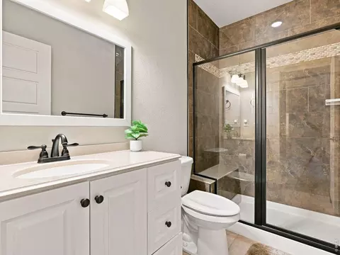 Bath - 5510 Evangeline Dr, Windsor, CO 80550 photo 5 of 5