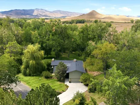 6019 Brigadoon Dr, Longmont, CO 80503