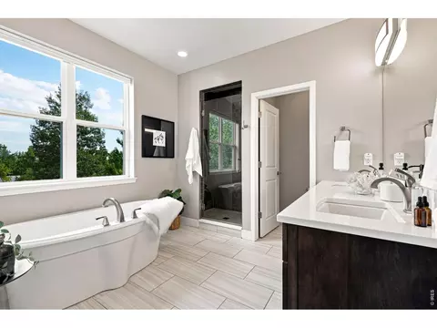 Bath - 1265 Sumac Ave, Boulder, CO 80304 photo 1 of 4
