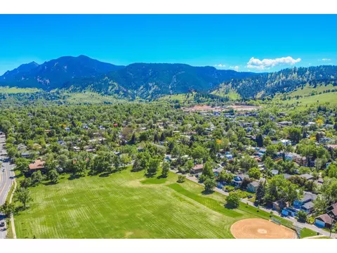 View/Area - 3027 11th St, Boulder, CO 80304 photo 3 of 3