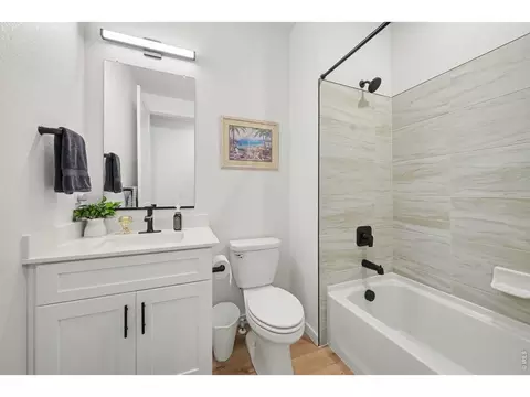 Bath - 1431 Mullers Dr, Windsor, CO 80550 photo 1 of 1