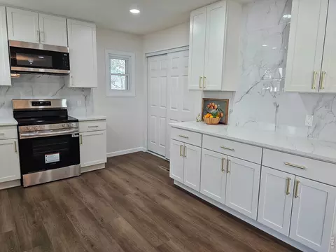 Kitchen - 116 Grant Pl, Sterling, CO 80751 photo 3 of 5