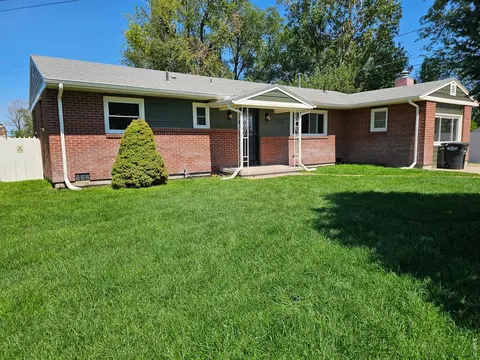 Exterior - 116 Grant Pl, Sterling, CO 80751 photo 2 of 7