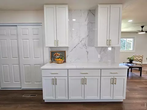 Kitchen - 116 Grant Pl, Sterling, CO 80751 photo 4 of 5