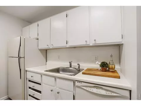 Kitchen - 500 Mohawk Dr #202, Boulder, CO 80303 photo 2 of 2