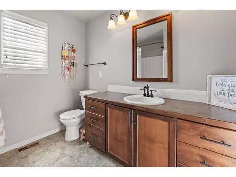 Bath - 560 Cimarron Dr, Ault, CO 80610 photo 6 of 8