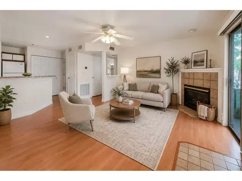 Living - Undisclosed, Boulder, CO 80303 photo 2 of 4