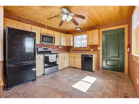 Kitchen - 750 Cougar Dr, Boulder, CO 80302 photo 1 of 2