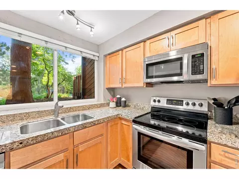 Kitchen - 2693 Juniper Ave, Boulder, CO 80304 photo 2 of 3
