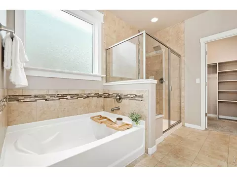Bath - 1483 Moraine Valley Dr, Severance, CO 80550 photo 3 of 6
