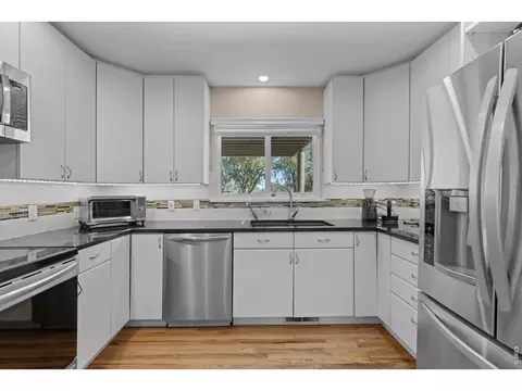 Kitchen - 1415 Bradley Dr, Boulder, CO 80305 photo 4 of 5