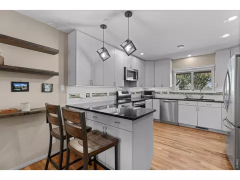 Kitchen - 1415 Bradley Dr, Boulder, CO 80305 photo 2 of 5