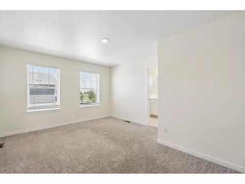Bedroom - 21891 E 7th Ave, Aurora, CO 80018 photo 1 of 6