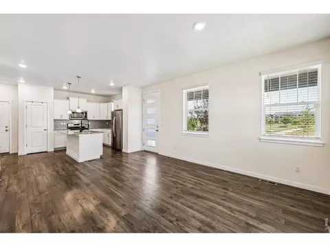 Living - 21891 E 7th Ave, Aurora, CO 80018 photo 1 of 4