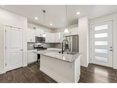 Kitchen - 21891 E 7th Ave, Aurora, CO 80018 photo 1 of 5