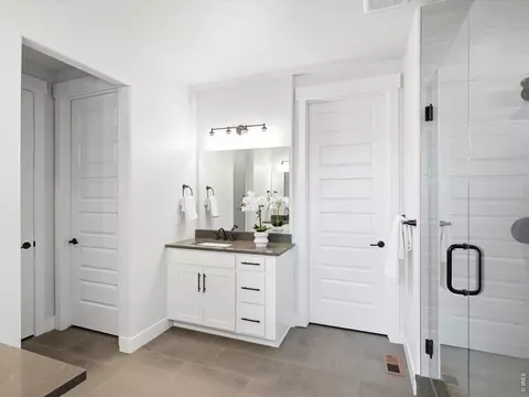 Bath - 1746 Abundance Dr, Windsor, CO 80550 photo 3 of 5
