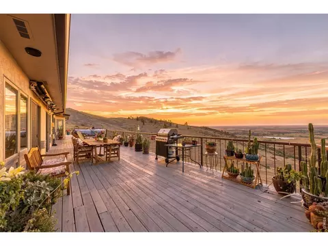 Exterior - 7372 Olde Stage Rd, Boulder, CO 80302 photo 5 of 12