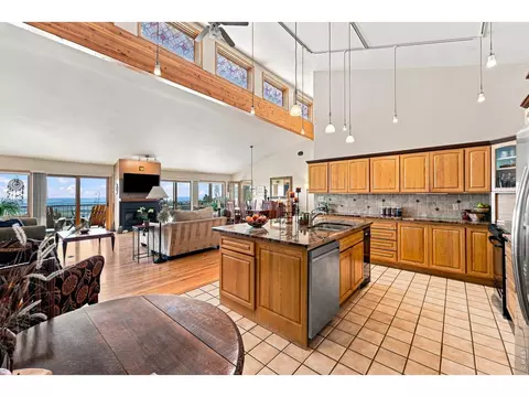 Kitchen - 7372 Olde Stage Rd, Boulder, CO 80302 photo 4 of 4