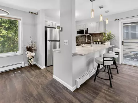 Kitchen - 1633 18th St #6, Boulder, CO 80302 photo 1 of 6