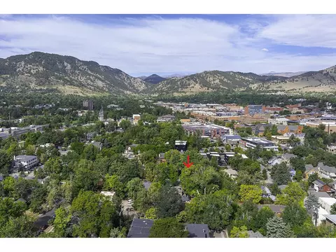 View/Area - 1633 18th St #6, Boulder, CO 80302 photo 2 of 6