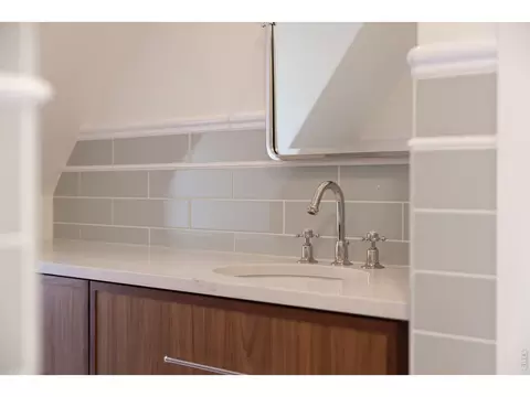 Bath - 1333 Pine St #4, Boulder, CO 80302 photo 3 of 5
