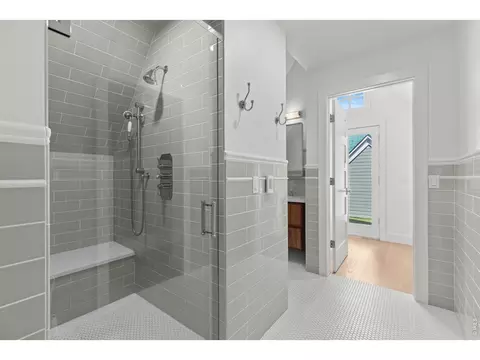 Bath - 1333 Pine St #4, Boulder, CO 80302 photo 5 of 5