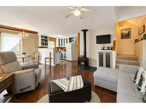 Living - 745 Hickory Dr, Lyons, CO 80540 photo 2 of 8