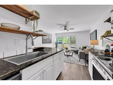 Kitchen - 3150 Iris Ave #F-108, Boulder, CO 80301 photo 5 of 5