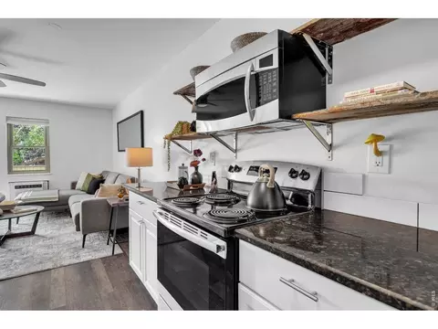 Kitchen - 3150 Iris Ave #F-108, Boulder, CO 80301 photo 4 of 5