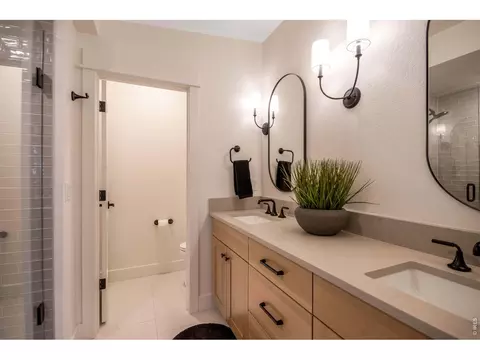 Bath - 32781 Eagleview Dr, Greeley, CO 80631 photo 8 of 8