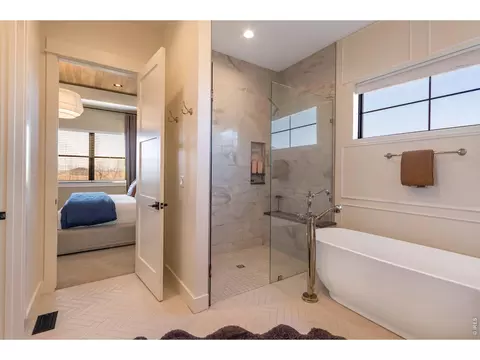 Bath - 32781 Eagleview Dr, Greeley, CO 80631 photo 3 of 8