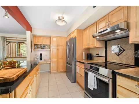 Kitchen - 526 Brook Rd, Boulder, CO 80302 photo 4 of 4