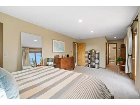 Bedroom - 526 Brook Rd, Boulder, CO 80302 photo 1 of 5