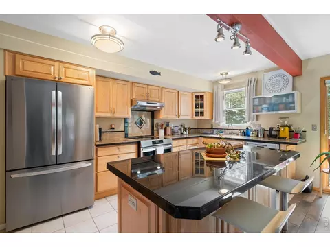 Kitchen - 526 Brook Rd, Boulder, CO 80302 photo 1 of 4