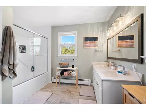 Bath - 526 Brook Rd, Boulder, CO 80302 photo 2 of 3