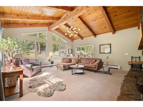 Living - 526 Brook Rd, Boulder, CO 80302 photo 2 of 5