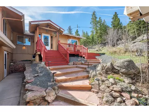 Exterior - 526 Brook Rd, Boulder, CO 80302 photo 2 of 9