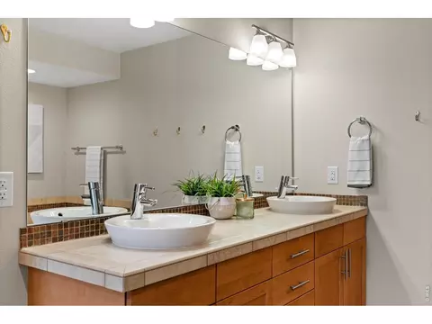 Bath - 3668 Pinedale St, Boulder, CO 80301 photo 6 of 7