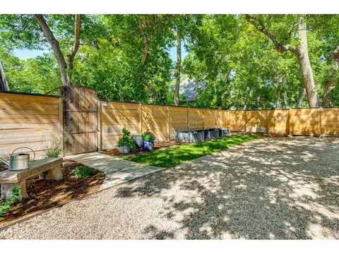Exterior - 548 Mountain Ave, Berthoud, CO 80513 photo 10 of 15