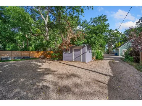 Exterior - 548 Mountain Ave, Berthoud, CO 80513 photo 14 of 15