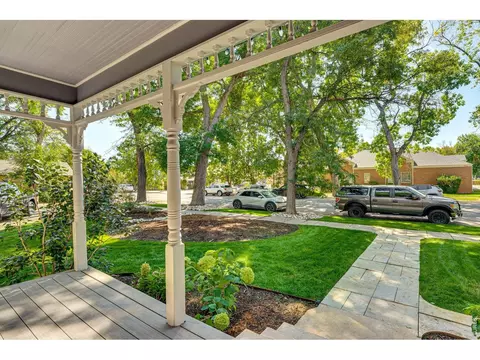 Exterior - 548 Mountain Ave, Berthoud, CO 80513 photo 8 of 15