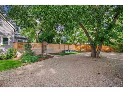 Exterior - 548 Mountain Ave, Berthoud, CO 80513 photo 11 of 15