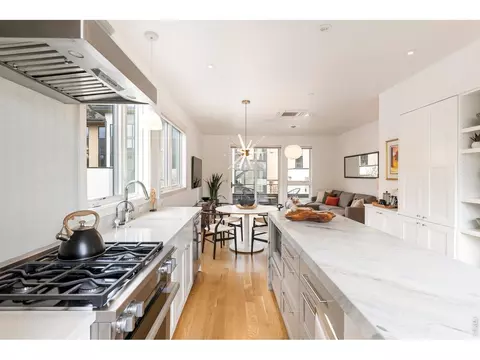 Kitchen - 370 Arapahoe Ave #C, Boulder, CO 80302 photo 2 of 5