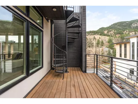 Exterior - 370 Arapahoe Ave #C, Boulder, CO 80302 photo 5 of 8