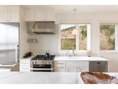 Kitchen - 370 Arapahoe Ave #C, Boulder, CO 80302 photo 5 of 5