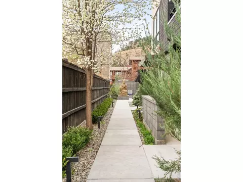 Exterior - 370 Arapahoe Ave #C, Boulder, CO 80302 photo 3 of 8