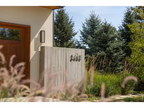 Exterior - 3633 Broadway St, Boulder, CO 80304 photo 2 of 5