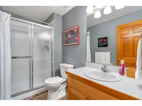 Bath - 214 E Colorado Ave, Berthoud, CO 80513 photo 3 of 3